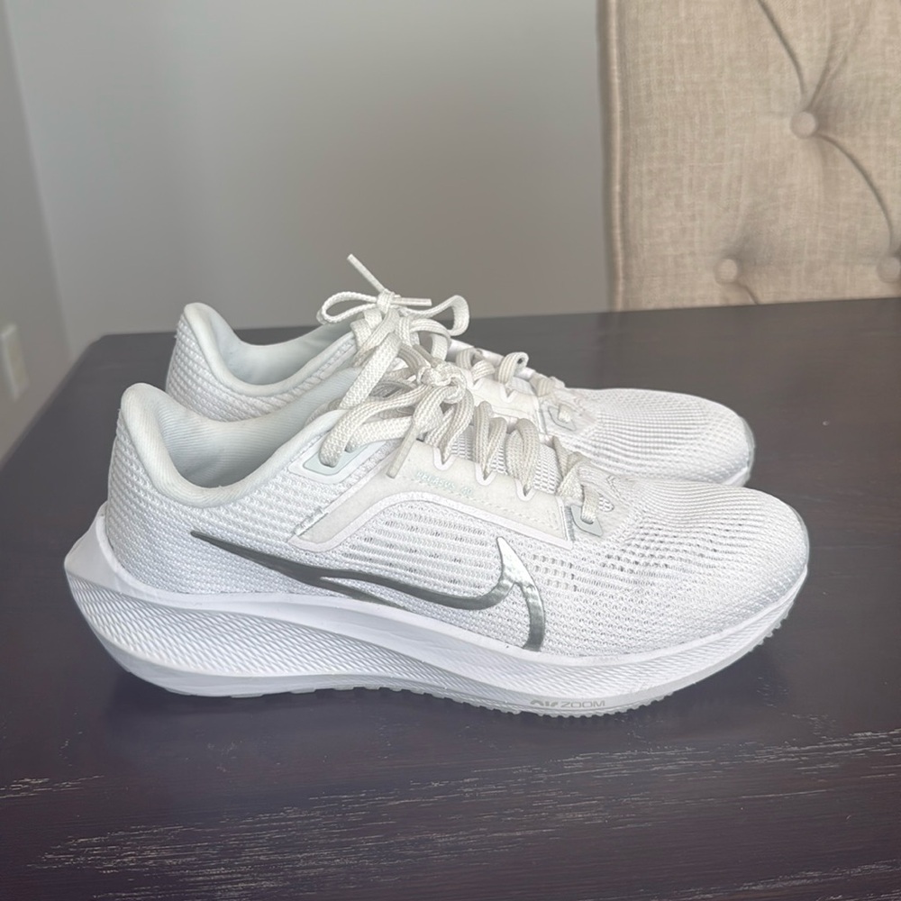 Nike Pegasus 40 women’s running shoes size 7